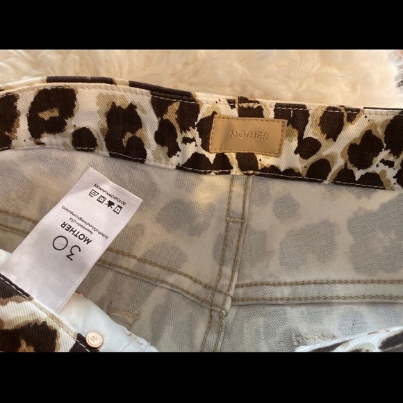 MOTHER Tiger High Waisted Ankle Jean - Picture 4 of 7